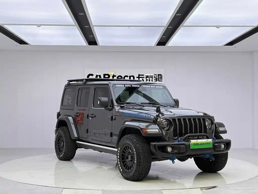 Jeep Wrangler PHEV — фото 7