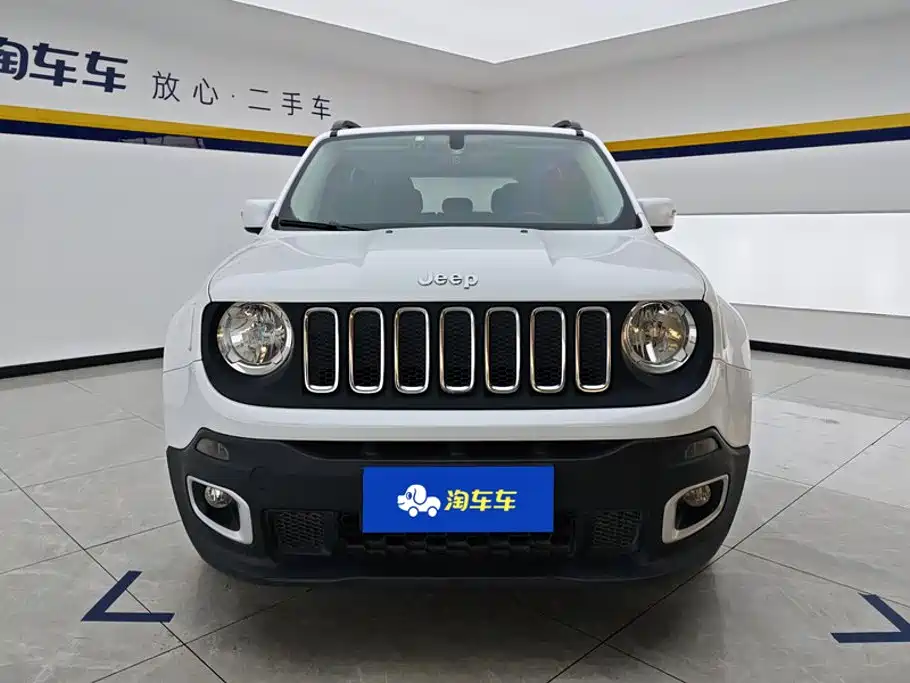 Jeep Renegade — фото 2