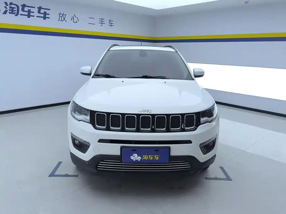 Jeep Compass — фото 2