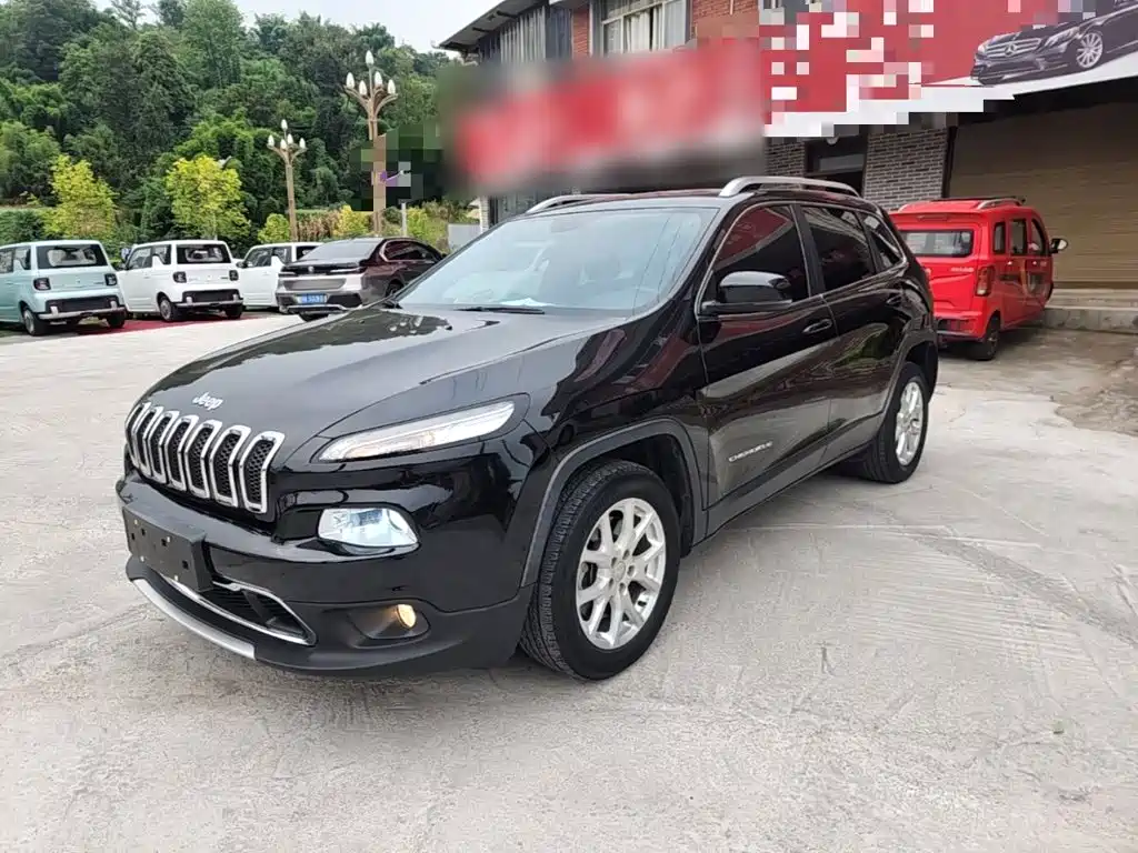 Jeep Cherokee — фото 2