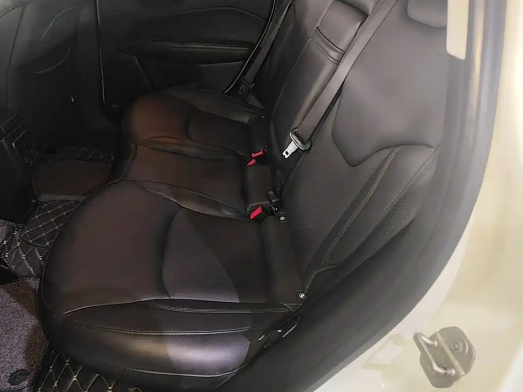 Jeep Compass — фото 17