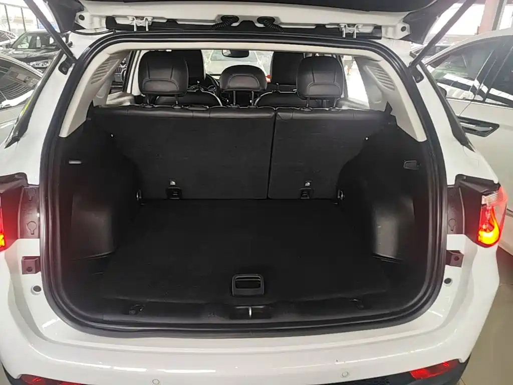 Jeep Compass — фото 19