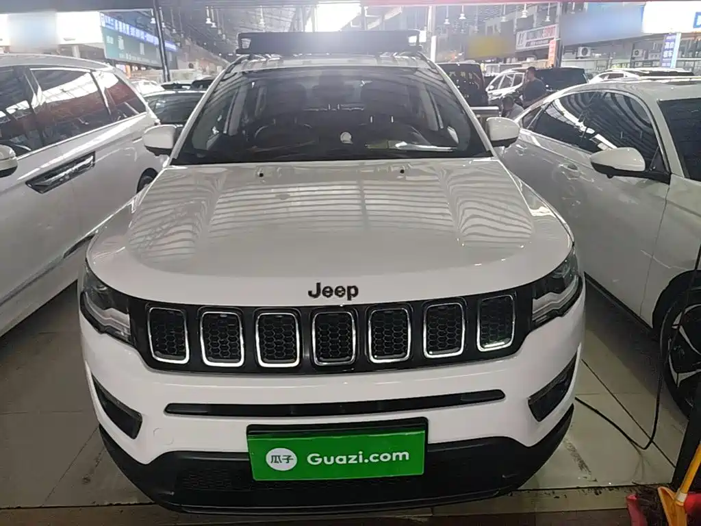 Jeep Compass — фото 3