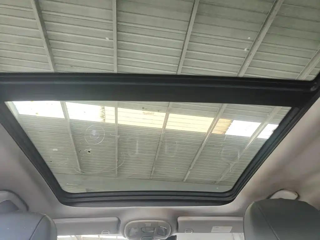 Jeep Compass — фото 18
