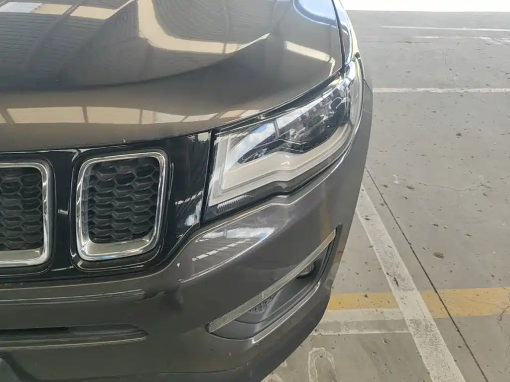 Jeep Compass — фото 24