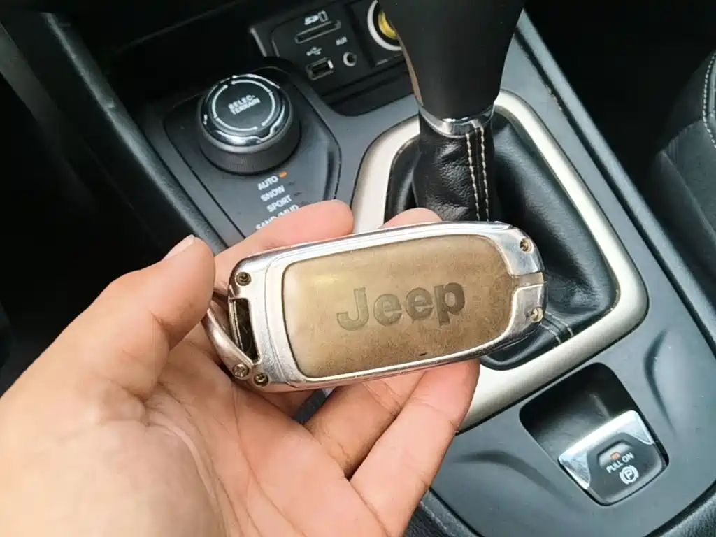 Jeep Cherokee — фото 9