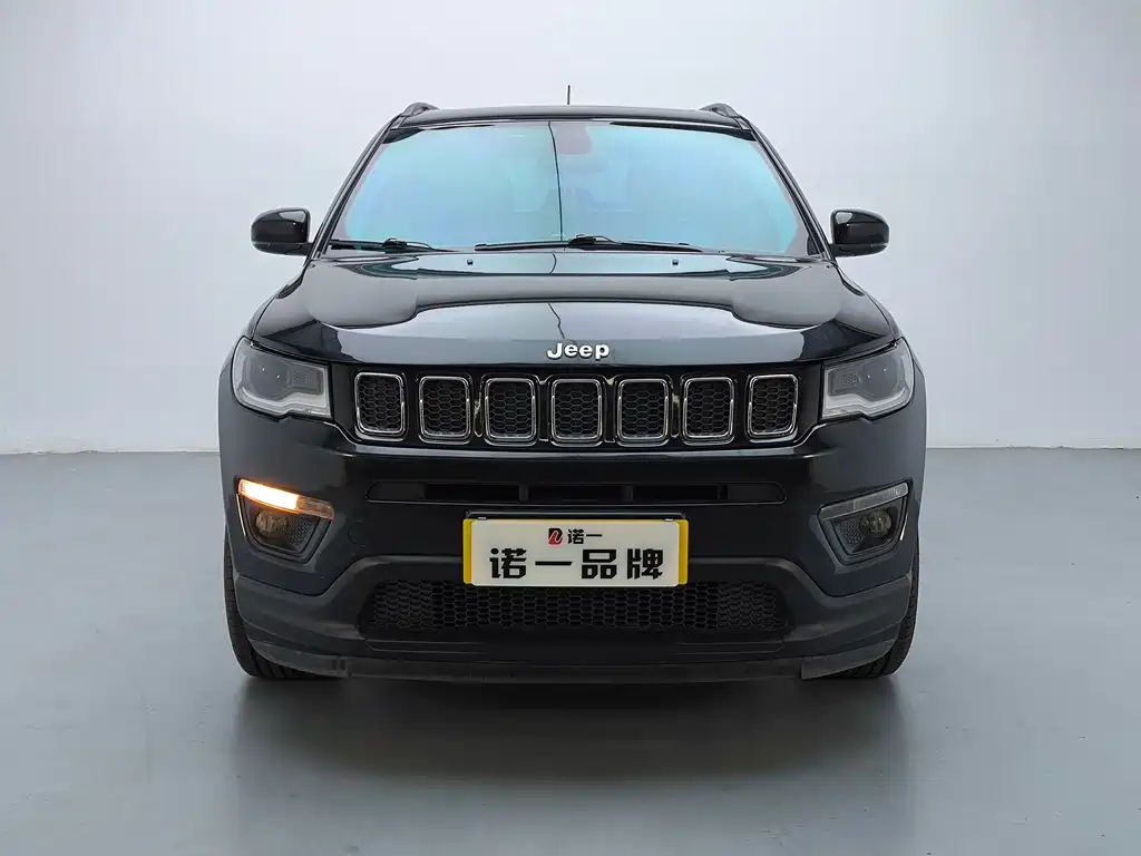 Jeep Compass — фото 3