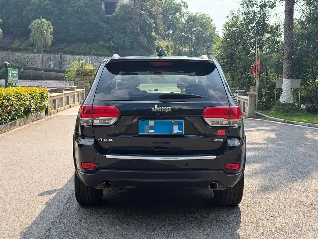 Jeep Grand Cherokee (Import) — фото 6