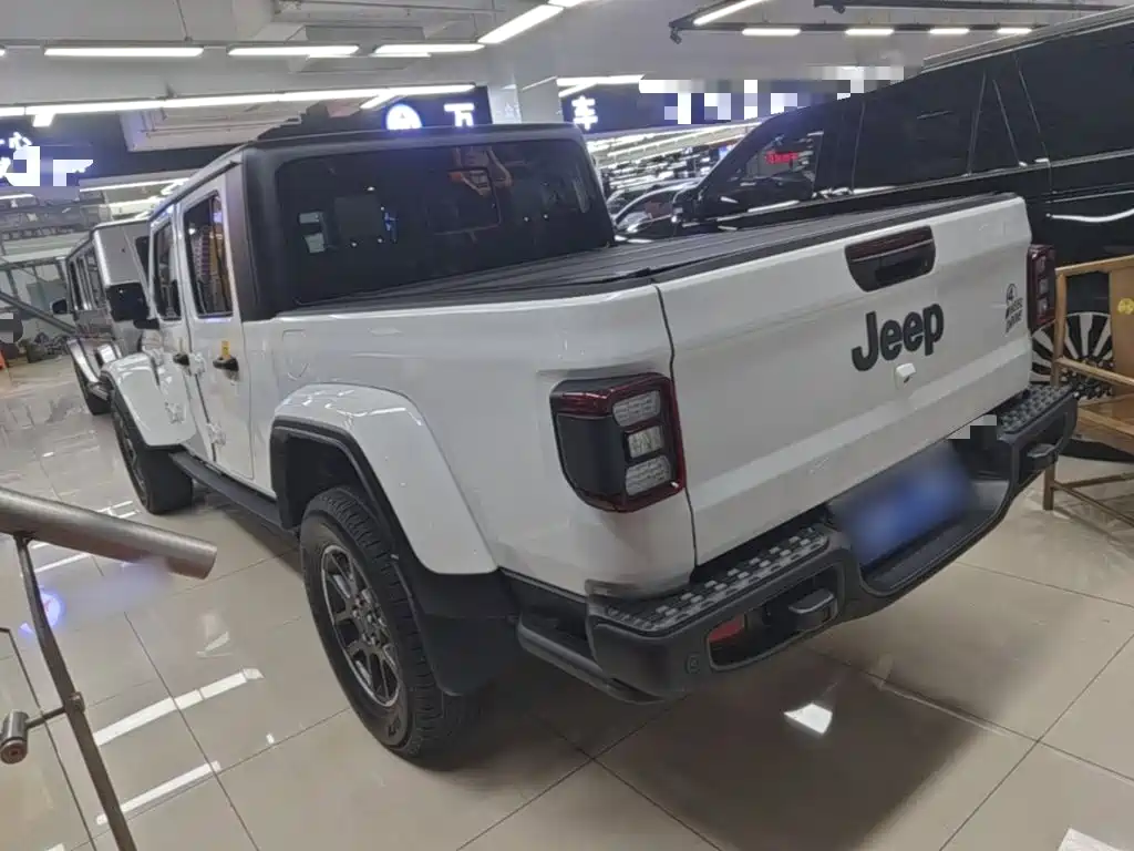 Jeep Gladiator — фото 5