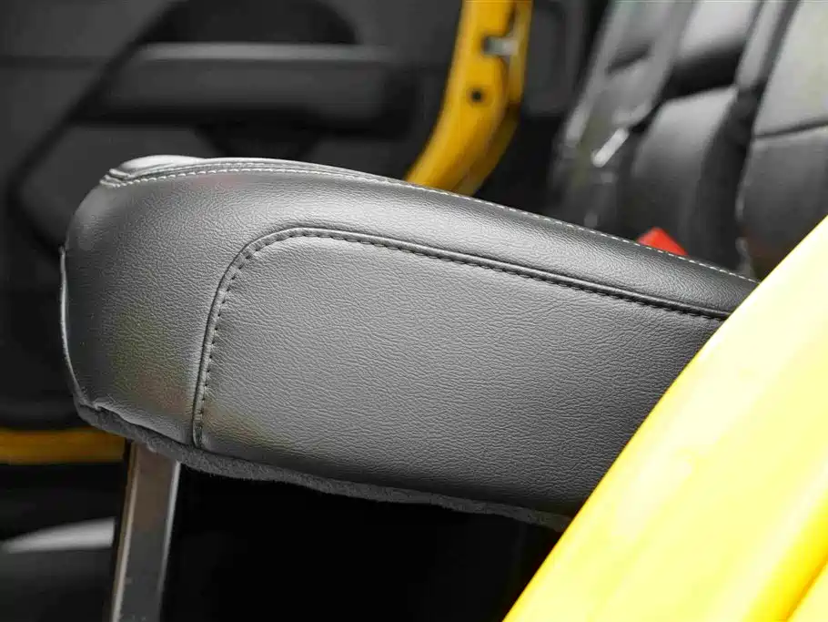 Jeep Wrangler — фото 14