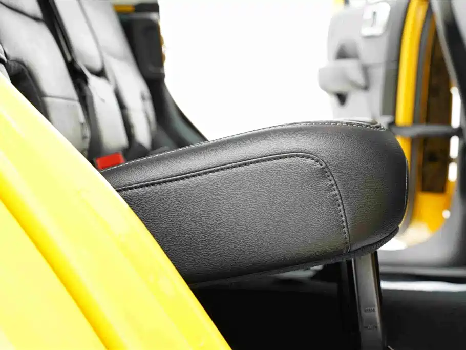 Jeep Wrangler — фото 17