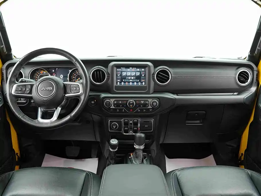 Jeep Wrangler — фото 5