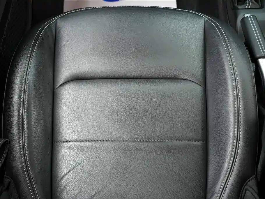 Jeep Wrangler — фото 10