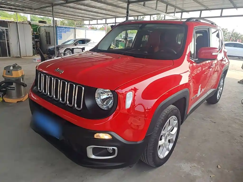 Jeep Renegade — фото 2