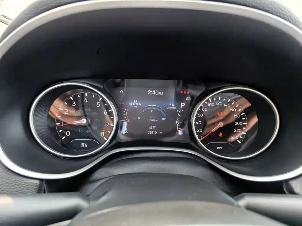 Jeep Compass — фото 2