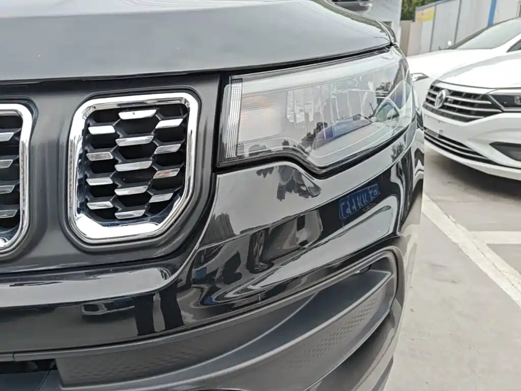 Jeep Compass — фото 24