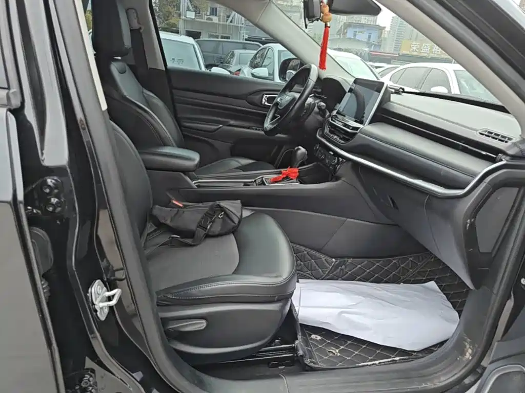 Jeep Compass — фото 25