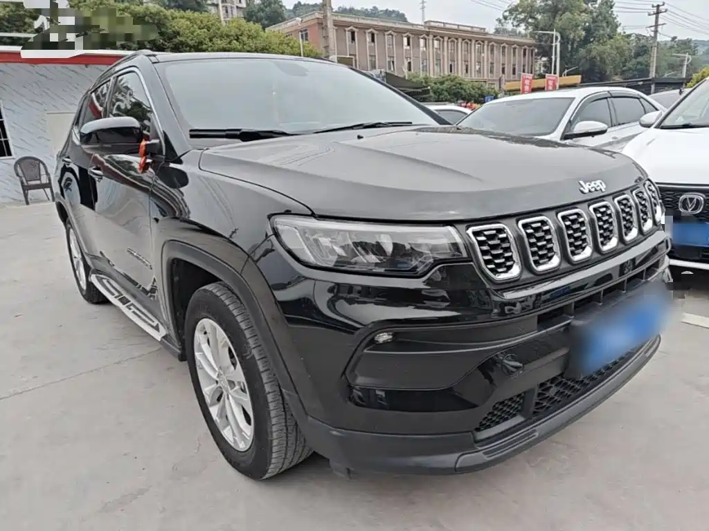 Jeep Compass — фото 4