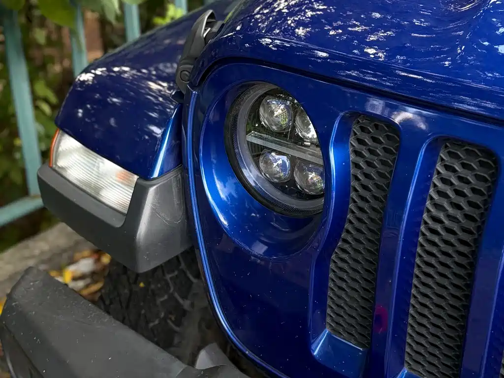 Jeep Wrangler — фото 10