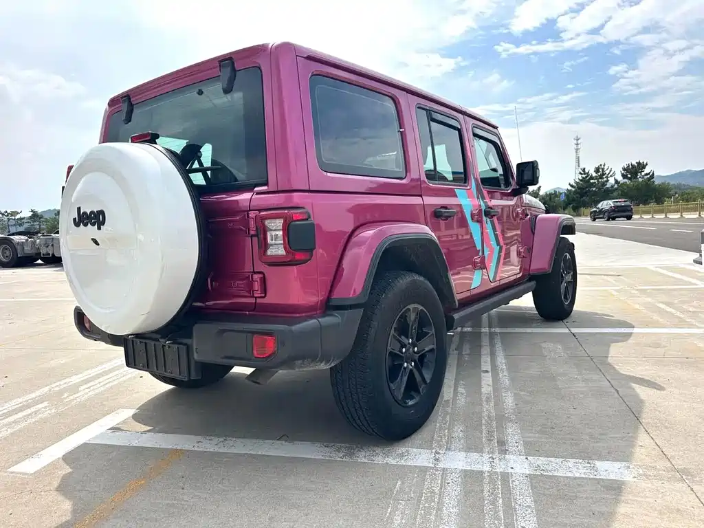 Jeep Wrangler — фото 5