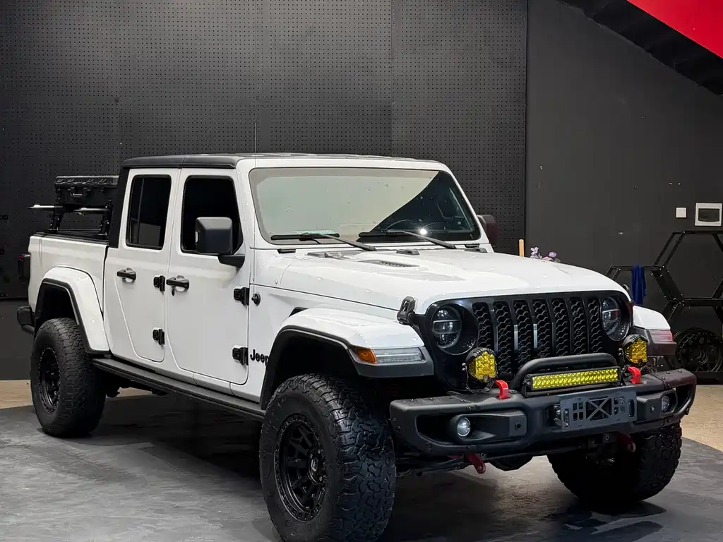 Jeep Gladiator — фото 8