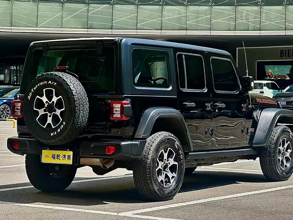 Jeep Wrangler — фото 5
