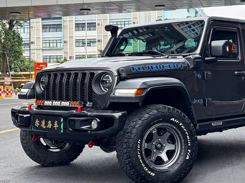 Jeep Wrangler PHEV — фото 7