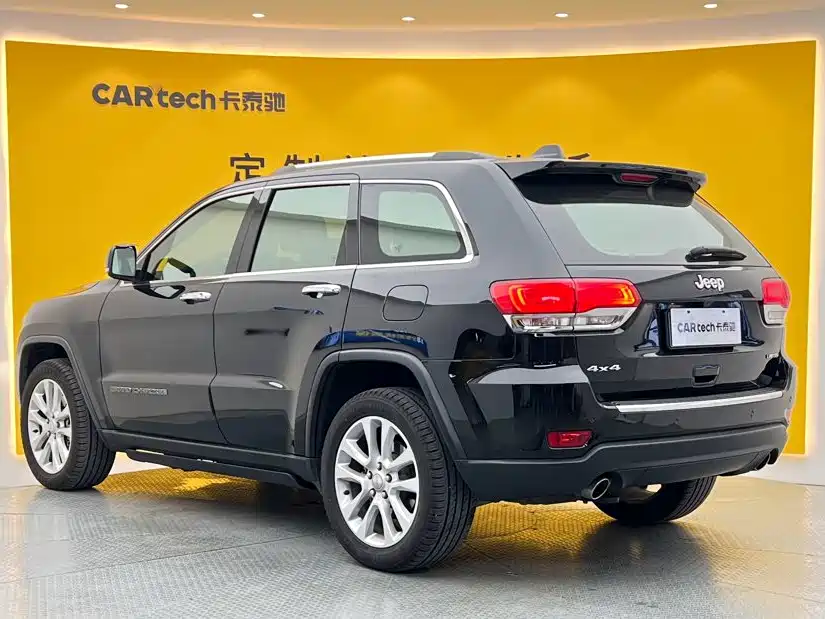 Jeep Grand Cherokee (Import) — фото 7