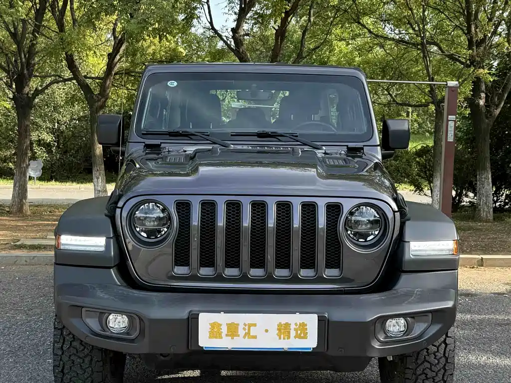 Jeep Wrangler — фото 2