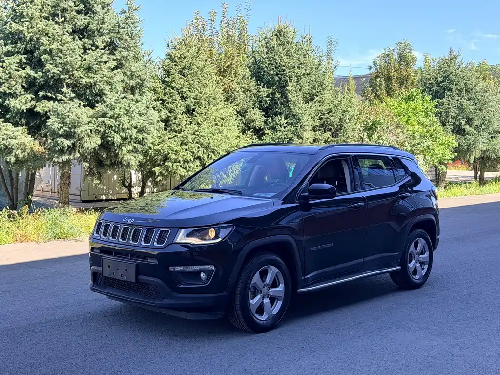 Jeep Compass — фото 3
