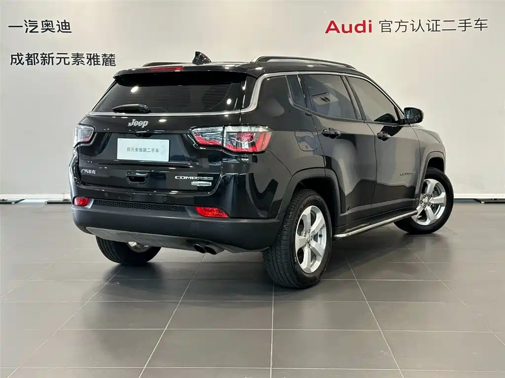 Jeep Compass — фото 4