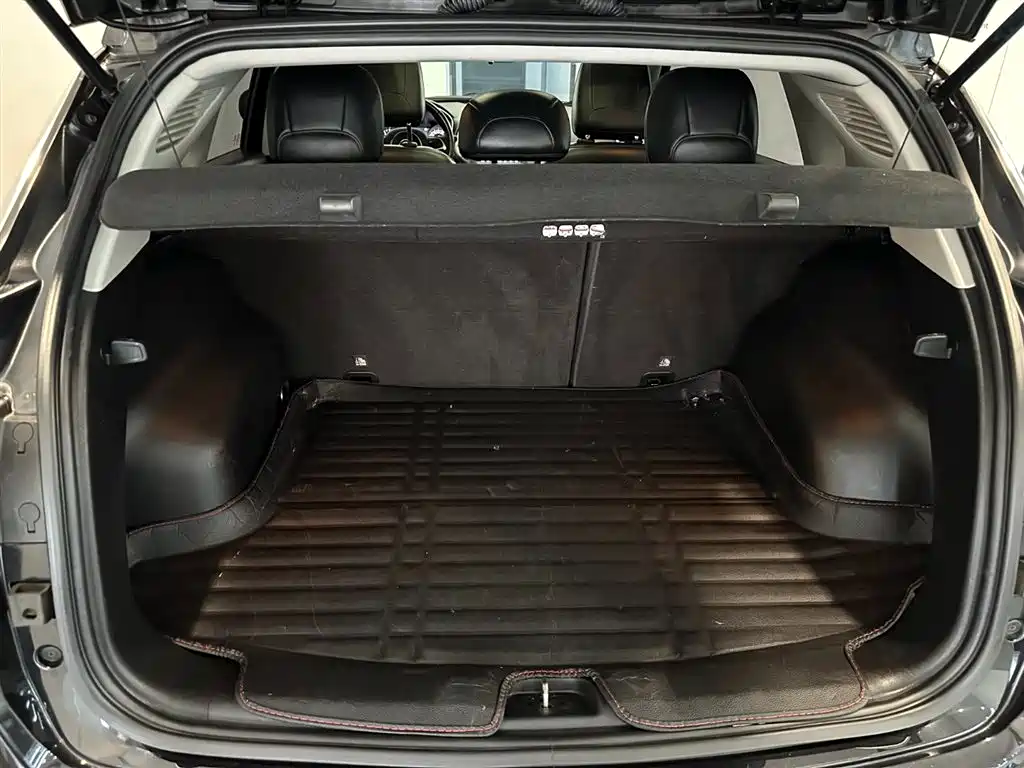 Jeep Compass — фото 6