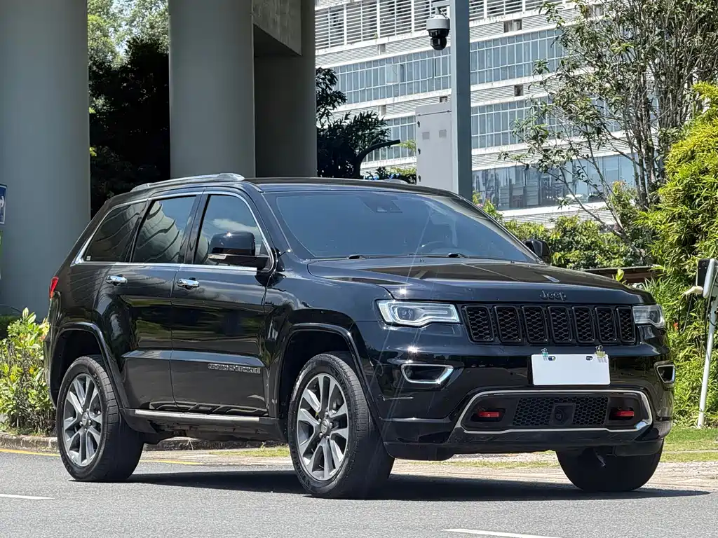 Jeep Grand Cherokee (Import) — фото 2