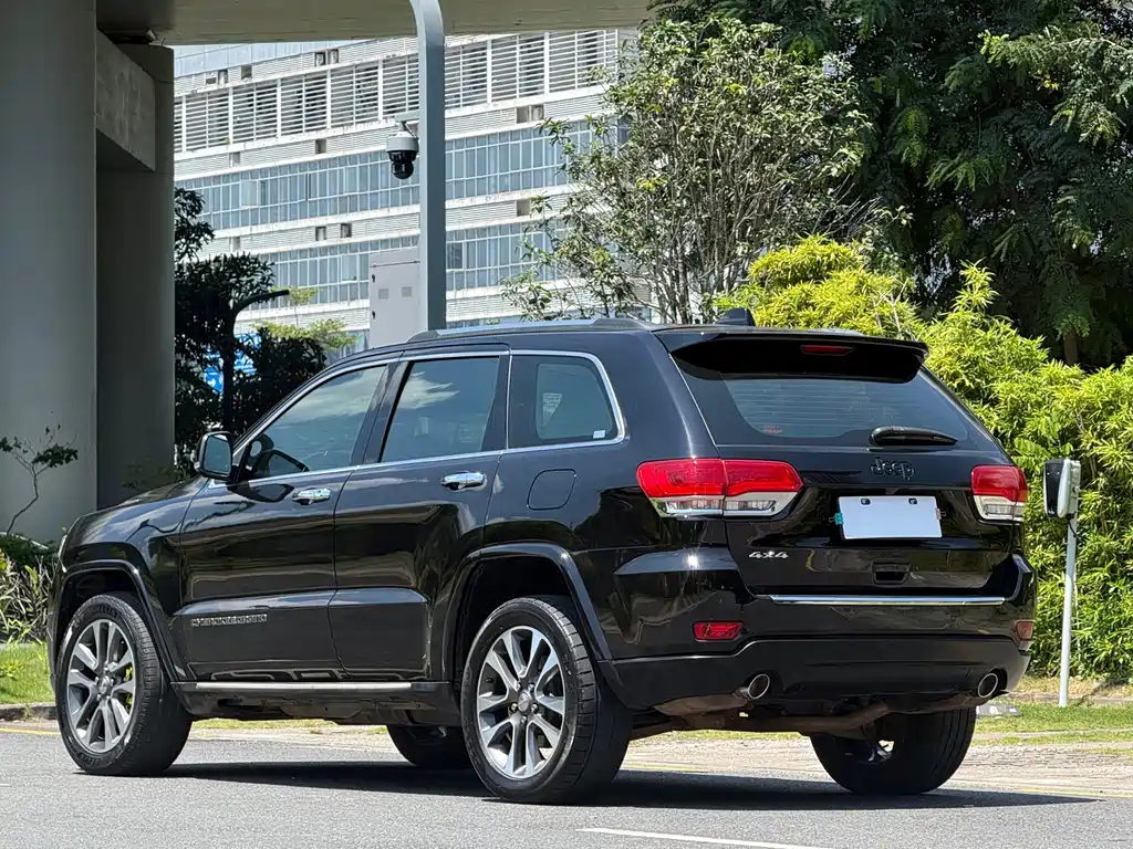 Jeep Grand Cherokee (Import) — фото 5