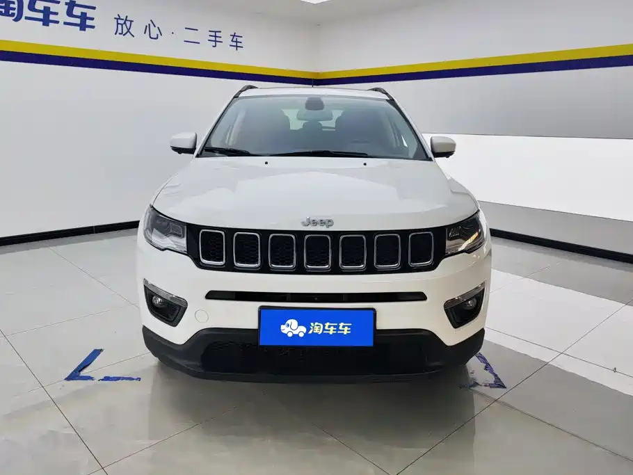 Jeep Compass — фото 2