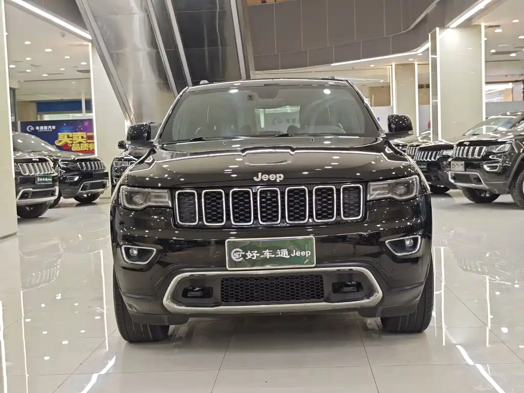 Jeep Grand Cherokee (Import) — фото 2