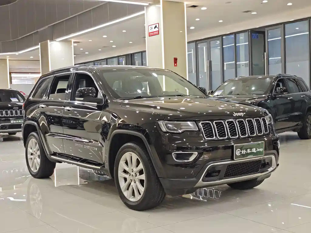 Jeep Grand Cherokee (Import) — фото 3