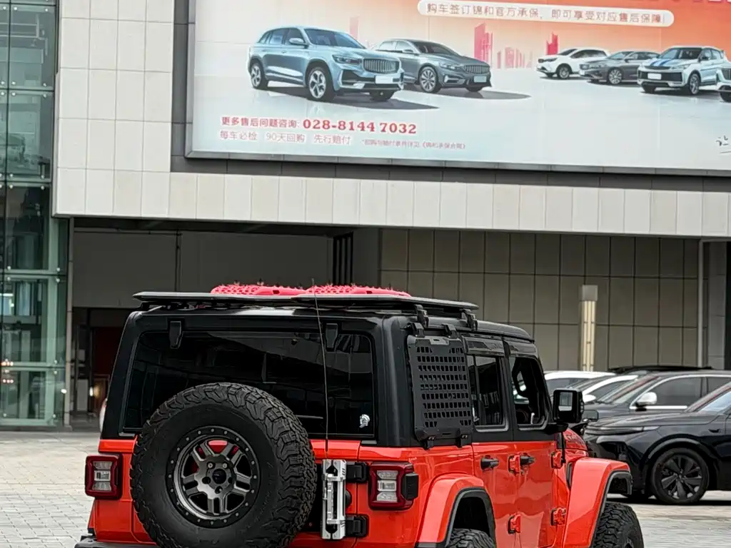 Jeep Wrangler — фото 9