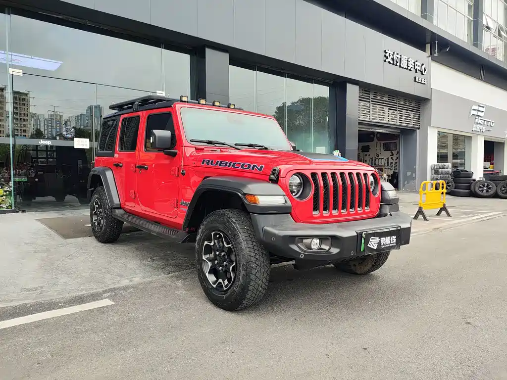 Jeep Wrangler PHEV — фото 3