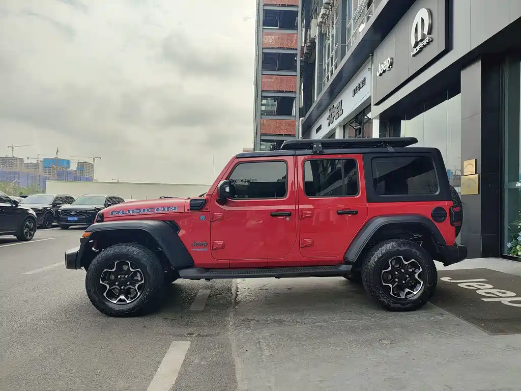Jeep Wrangler PHEV — фото 4
