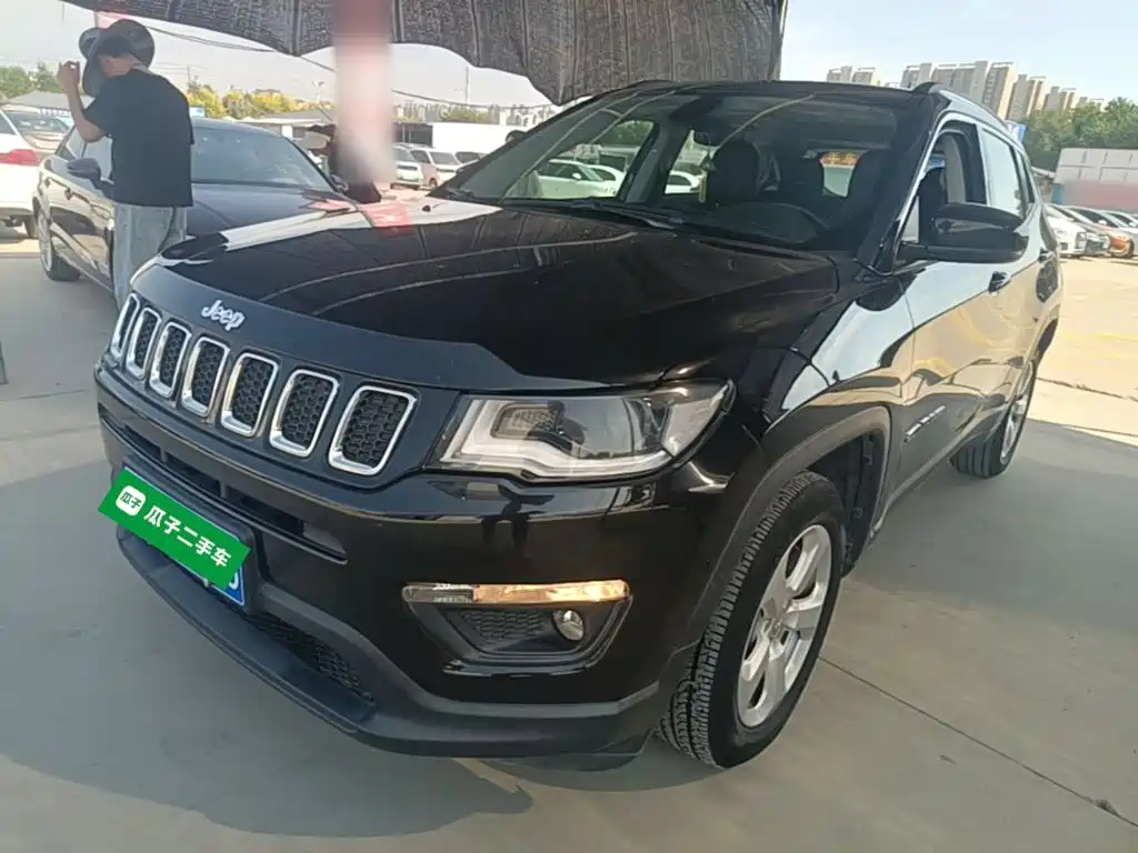 Jeep Compass — фото 2