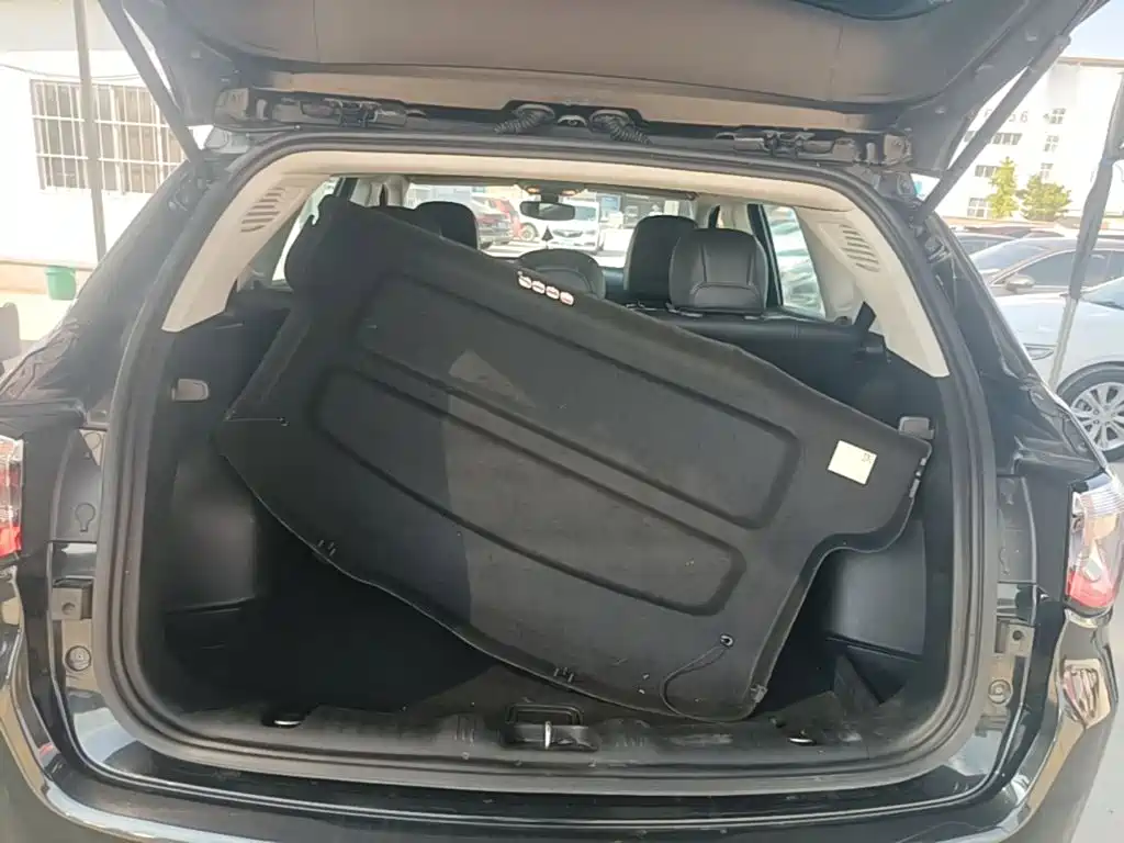 Jeep Compass — фото 19