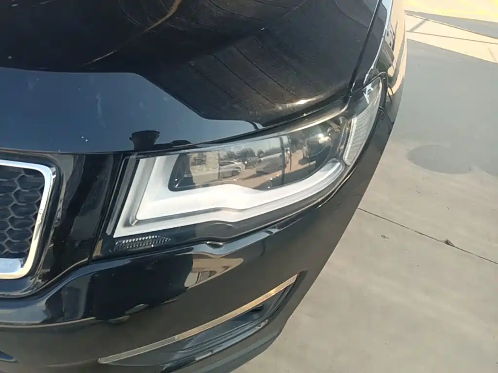 Jeep Compass — фото 24