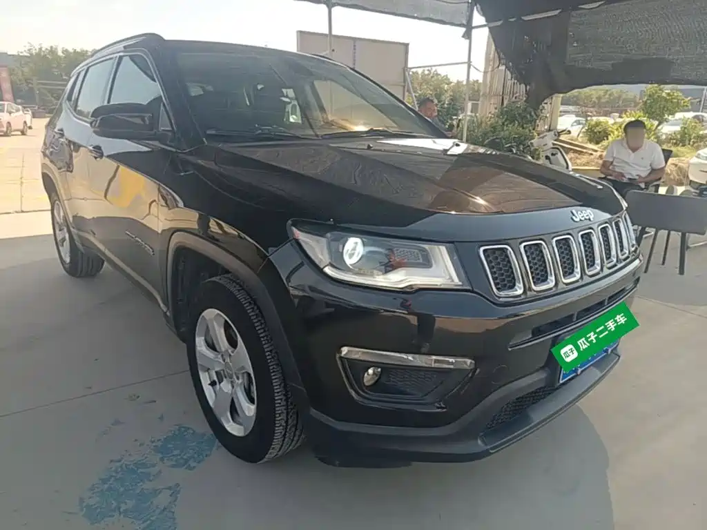 Jeep Compass — фото 4