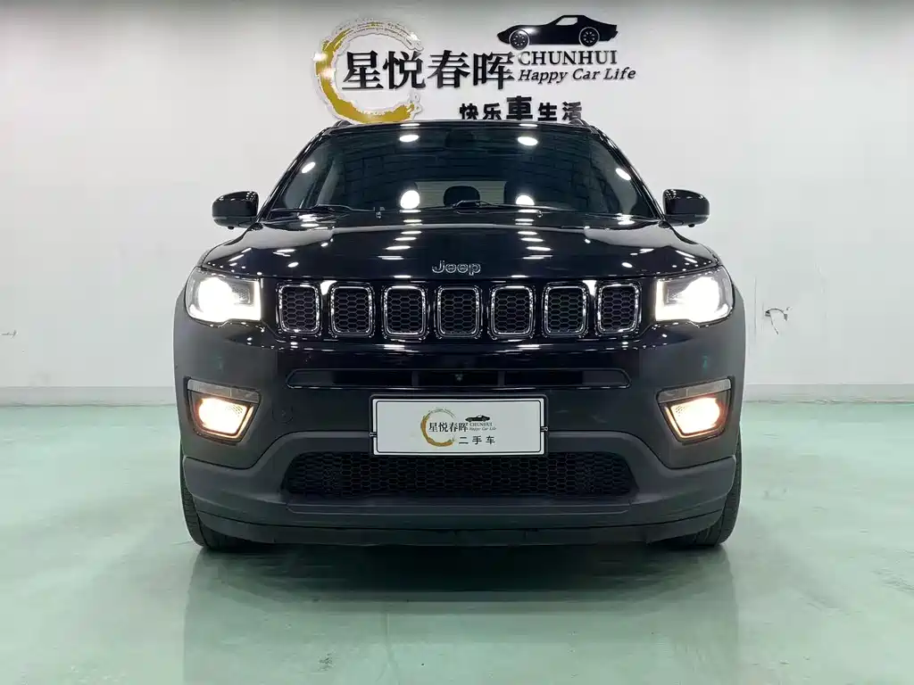 Jeep Compass — фото 2