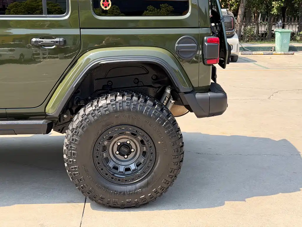 Jeep Wrangler — фото 4