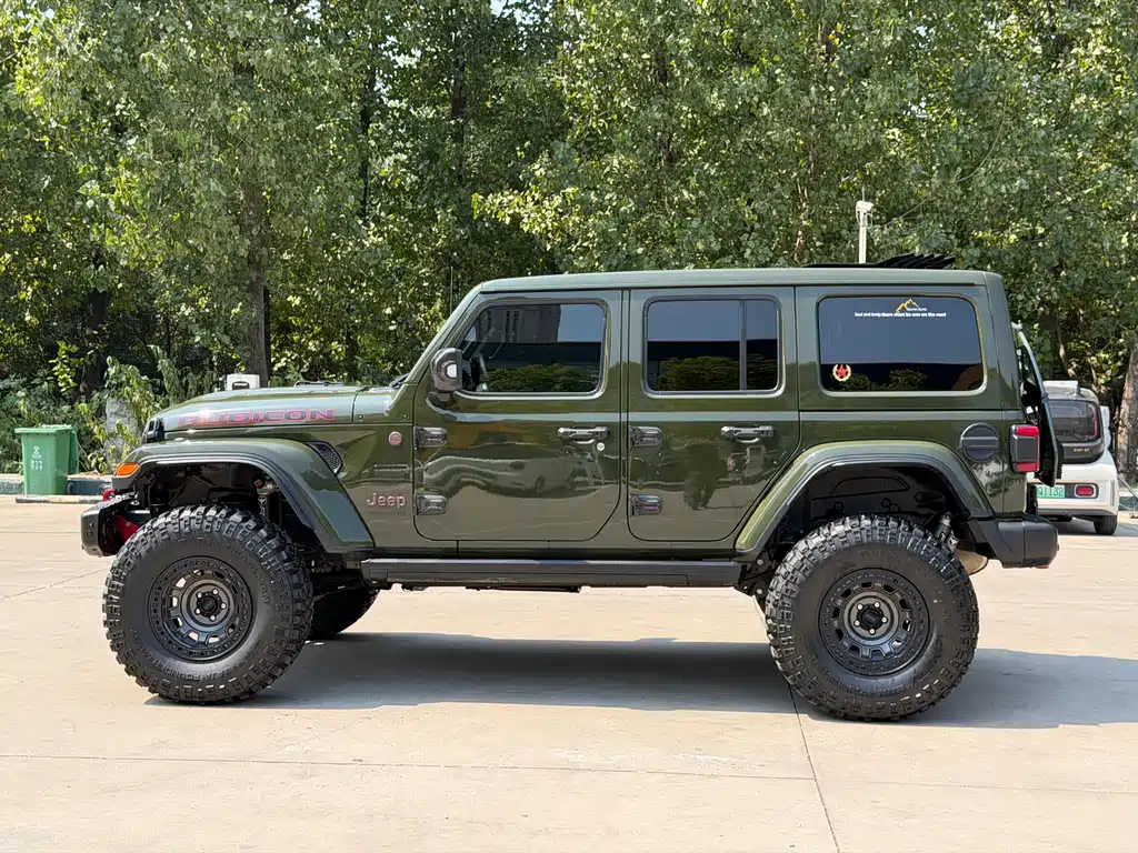 Jeep Wrangler — фото 5
