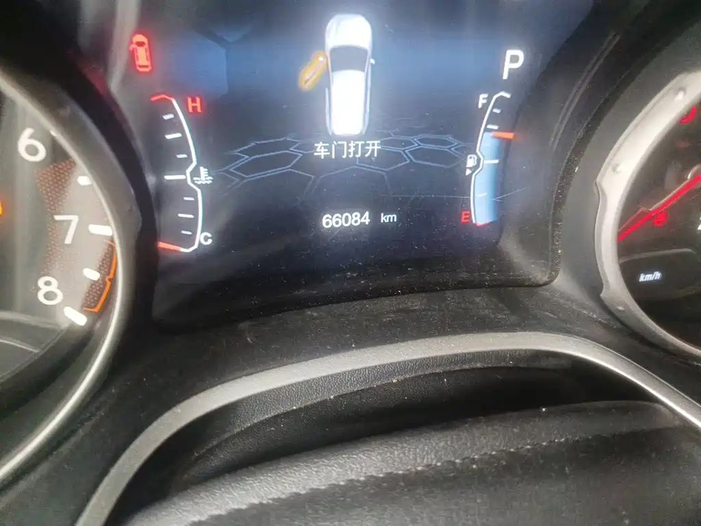 Jeep Compass — фото 13