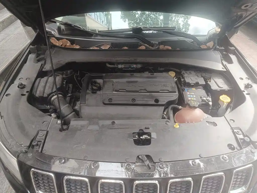 Jeep Compass — фото 21