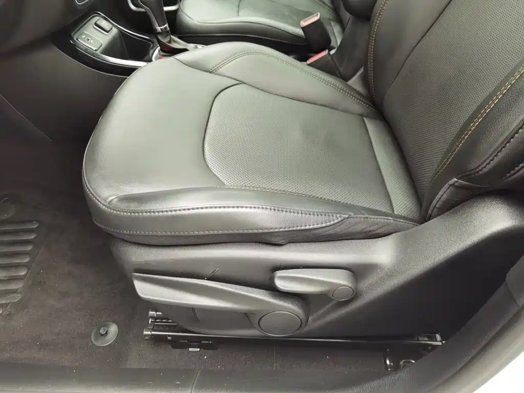Jeep Compass — фото 20